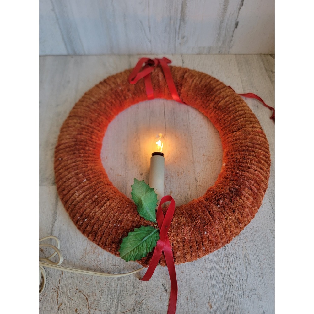 Red wreath fuzzy vintage light up hanging holly Xmas unique home decor